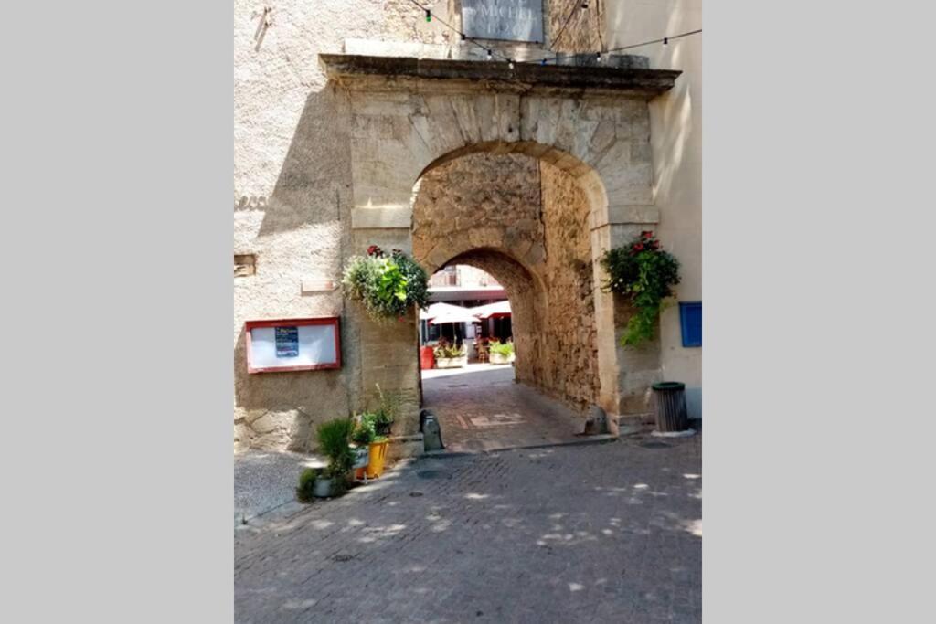 Character Filled House Overlooking The River Cesse Bize-Minervois Eksteriør bilde
